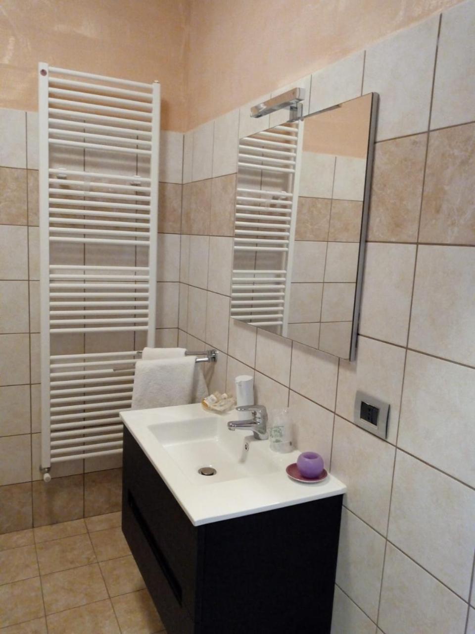 Agriturismo Nizur'In Roccaverano Zewnętrze zdjęcie